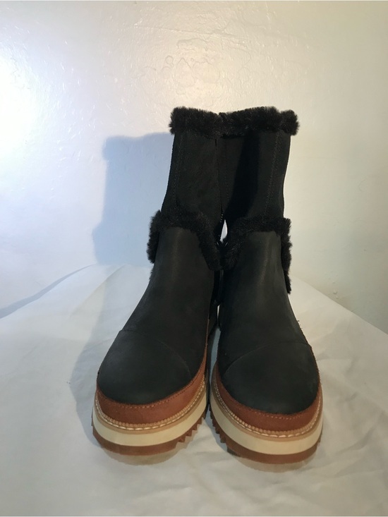 Toms Shoes - TOMS Makenna Mid-Calf Suede  and Leather Winter Boot size 7